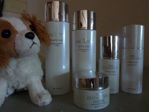 Missha Time Revolution White Cure Missha's Time Revolution White Cure with my son's Nintendog