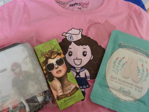 SPAO shirt, Baviphat Magic Girls BB Cream, The Saem Foot Treatment Mask and Tony Moly pouch