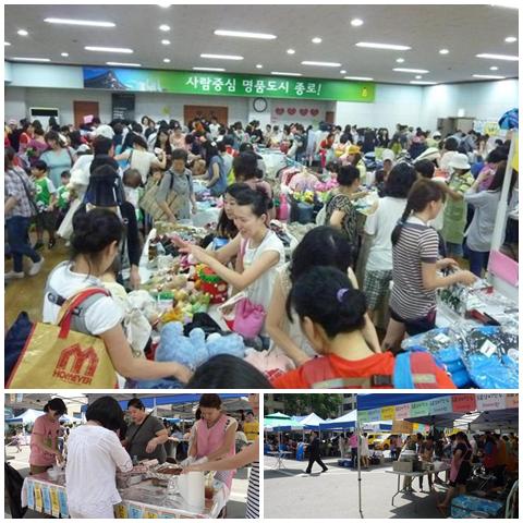 bazaar2 Moms enjoyed the shopping!